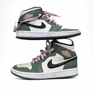 Air jordan 1 mid se dutch